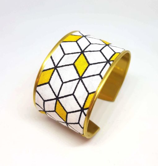 bracelet manchette laiton tissu géométrique cube blanc jaune noir